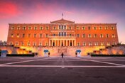 Αργά, πολύ αργά ….