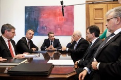 ΚΥΡΙΕ ΠΡΩΘΥΠΟΥΡΓΕ ΤΟ ΧΑΣΑΤΕ ΟΡΙΣΤΙΚΑ ΤΟ ΠΑΙΧΝΙΔΙ! ΑΡΧΙΣΤΕ ΝΑ ΜΕΤΡΑΤΕ ΤΙΣ ΜΕΡΕΣ ΑΝΤΙΣΤΡΟΦΑ ΩΣ ΤΗΝ ΑΠΟΦΡΑΔΑ ΜΕΡΑ ΤΗΣ 1ης  ΜΑΗ!